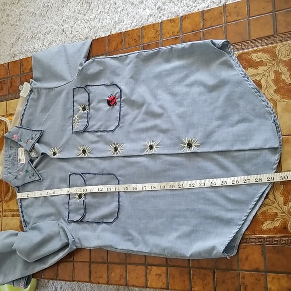 🦋Vintage embroidered shirt - Picture 11 of 11